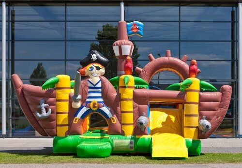 Springkussen Piratenboot